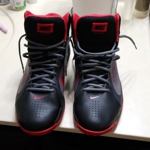 Men's Nike MaxAir Flywire size 12 Bball high tops